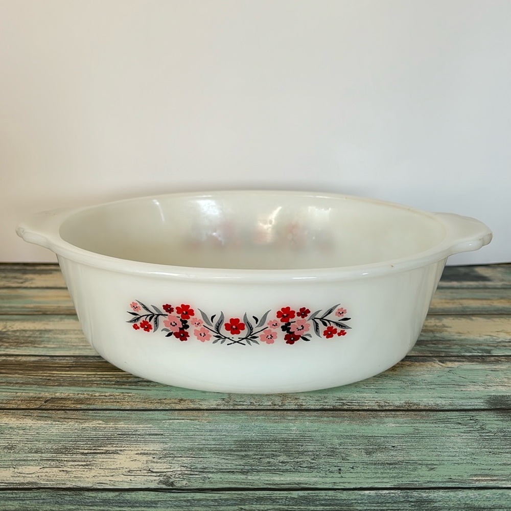 Vintage Fire King Primrose 1.5‎ Qt Casserole Dish #467